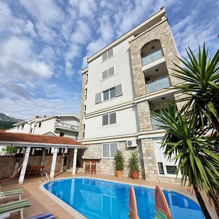 Mila & Aleksandr Apartments Будва Экстерьер фото